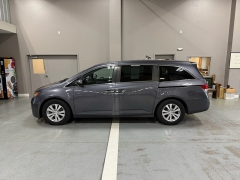  2016 Honda Odyssey 4d Wagon SE at J's Auto near Manchester&comma; IA
