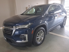 Used 2023  Chevrolet Traverse AWD 4dr LT Cloth w&sol;1LT at J's Auto near Manchester&comma; IA