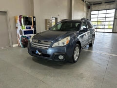 Used 2013 Subaru Outback 4dr Wgn H4 Auto 2.5i Premium at J's Auto near Manchester, IA