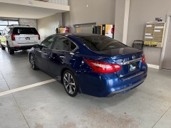 Used 2016  Nissan Altima 4dr Sdn I4 2&period;5 SR at J's Auto near Manchester&comma; IA