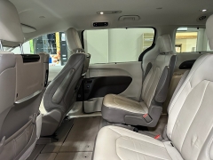 Used 2017 Chrysler Pacifica 4d Wagon Touring-L Plus at J's Auto near Manchester, IA