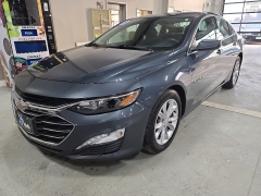 Used 2020  Chevrolet Malibu 4d Sedan LT at J's Auto near Manchester&comma; IA
