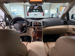 Used 2009  Toyota Venza 4d SUV AWD at J's Auto near Manchester&comma; IA