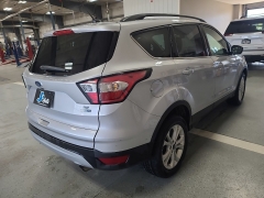 Used 2018  Ford Escape SE 4WD at J's Auto near Manchester&comma; IA