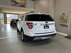 Used 2017 Ford Explorer 4d SUV FWD XLT at J's Auto near Manchester, IA