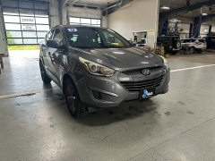 Used 2015 Hyundai Tucson 4d SUV FWD GLS at J's Auto near Manchester, IA