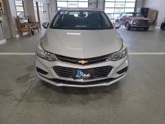 Used 2018  Chevrolet Cruze 4d Sedan LS Auto at J's Auto near Manchester&comma; IA