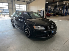 Used 2016  Volkswagen Jetta Sedan 4dr Auto 1&period;4T SE at J's Auto near Manchester&comma; IA