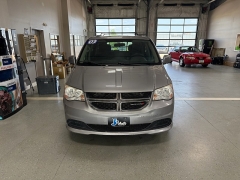 Used 2013  Dodge Grand Caravan 4d Wagon SXT at J's Auto near Manchester&comma; IA