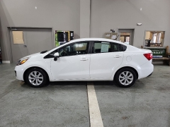  2012 Kia Rio 4d Sedan EX at J's Auto near Manchester&comma; IA