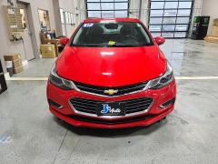 Used 2017  Chevrolet Cruze 4d Hatchback Premier at J's Auto near Manchester&comma; IA