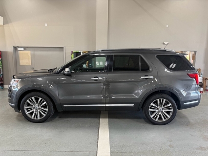 Used 2018 Ford Explorer 4d SUV 4WD Platinum at J's Auto near Manchester, IA