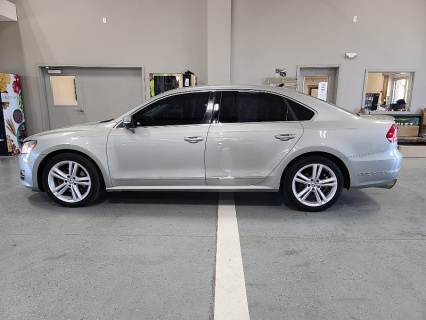 2013 Volkswagen Passat SEL