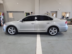  2013 Volkswagen Passat TDI 4d Sedan SEL Premium at J's Auto near Manchester, IA