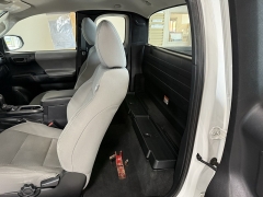 Used 2017  Toyota Tacoma Access Cab 6' Bed I4 4x4 &lpar;Natl&rpar; at J's Auto near Manchester&comma; IA