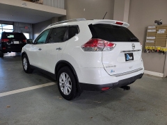 Used 2015  Nissan Rogue 4d SUV FWD SV at J's Auto near Manchester, IA