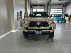 Used 2017 Toyota Tacoma 4WD Double Cab SR5 at J's Auto near Manchester, IA