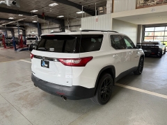 Used 2019  Chevrolet Traverse 4d SUV AWD LT Cloth w&sol;1LT at J's Auto near Manchester&comma; IA