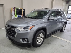 Used 2018  Chevrolet Traverse 4d SUV FWD LT Cloth w&sol;1LT at J's Auto near Manchester&comma; IA
