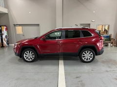  2015 Jeep Cherokee 4d SUV 4WD Limited at J's Auto near Manchester&comma; IA