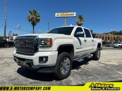 Used 2018 GMC Sierra 2500 4WD Crew Cab Denali at A Motors Sales & Finance near San Antonio, TX