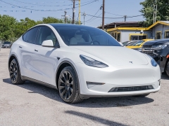 Used 2021  Tesla Model Y Long Range AWD at A Motors Sales & Finance near San Antonio&comma; TX