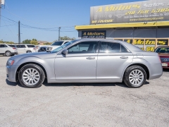 Used 2014  Chrysler 300 4d Sedan at A Motors Sales & Finance near San Antonio, TX
