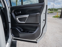 Used 2017  Nissan Titan 4WD Crew Cab SV at A Motors Sales & Finance near San Antonio&comma; TX