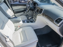 Used 2017  Jeep Grand Cherokee 4d SUV 4WD Summit at A Motors Sales & Finance near San Antonio&comma; TX