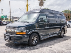 Used 2017  Chevrolet Express Van 2500 Van at A Motors Sales & Finance near San Antonio&comma; TX