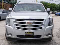 Used 2019  Cadillac Escalade ESV 4d SUV 4WD Platinum at A Motors Sales & Finance near San Antonio&comma; TX