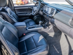 Used 2021  Toyota Tacoma 4WD Limited Double Cab 5ft Bed V6 AT at A Motors Sales & Finance near San Antonio, TX