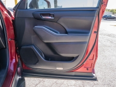 Used 2022  Toyota Highlander XLE FWD at A Motors Sales & Finance near San Antonio, TX