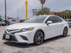 Used 2020  Toyota Camry 4d Sedan SE at A Motors Sales & Finance near San Antonio&comma; TX