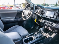 Used 2018  Toyota Tacoma 2WD Double Cab SR at A Motors Sales & Finance near San Antonio, TX