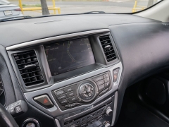 Used 2020  Nissan Pathfinder 4d SUV 4WD SL at A Motors Sales & Finance near San Antonio&comma; TX