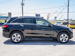 Used 2017  Mercedes-Benz GLC-Class 4d SUV GLC300 at A Motors Sales & Finance near San Antonio&comma; TX