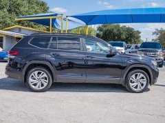Used 2021  Volkswagen Atlas 3&period;6L V6 SE w&sol;Technology 4MOTION at A Motors Sales & Finance near San Antonio&comma; TX