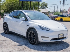 Used 2021  Tesla Model Y Long Range AWD at A Motors Sales & Finance near San Antonio&comma; TX