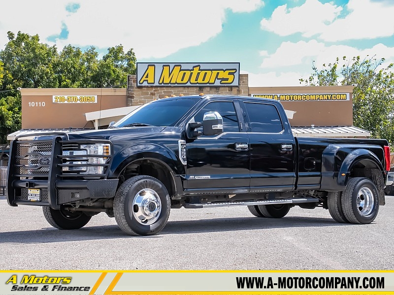 Used 2018  Ford Super Duty F-350 4WD Crew Cab Lariat DRW Longbed at A Motors Sales & Finance near San Antonio&comma; TX