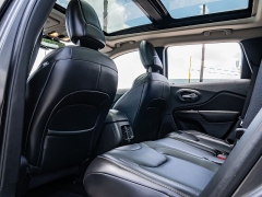 Used 2016  Jeep Cherokee 4d SUV 4WD Limited V6 at A Motors Sales & Finance near San Antonio&comma; TX