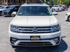 Used 2019 Volkswagen Atlas 4d SUV 3.6L SEL R-Line at A Motors Sales & Finance near San Antonio, TX