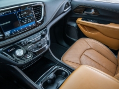 Used 2021  Chrysler Pacifica Hybrid Pinnacle FWD at A Motors Sales & Finance near San Antonio, TX