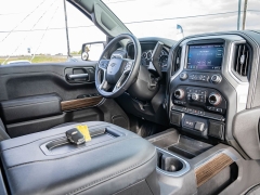 Used 2021 Chevrolet Silverado 1500 4WD Crew Cab 157" LT Trail Boss at A Motors Sales & Finance near San Antonio, TX