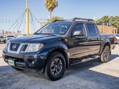 Used 2015  Nissan Frontier 4WD Crew Cab PRO-4X Auto at A Motors Sales & Finance near San Antonio, TX