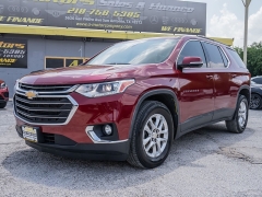 Used 2020  Chevrolet Traverse 4d SUV FWD LT Cloth w&sol;1LT at A Motors Sales & Finance near San Antonio&comma; TX