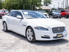 Used 2016  Jaguar XJ 4d Sedan Portfolio LWB at A Motors Sales & Finance near San Antonio&comma; TX