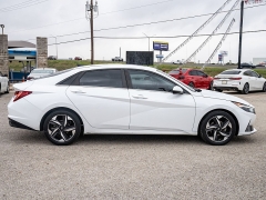 Used 2022  Hyundai Elantra Limited IVT at A Motors Sales & Finance near San Antonio, TX