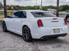Used 2021  Chrysler 300 300S RWD at A Motors Sales & Finance near San Antonio&comma; TX
