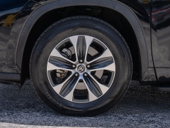 Used 2020  Toyota Highlander 4d SUV FWD XLE at A Motors Sales & Finance near San Antonio&comma; TX